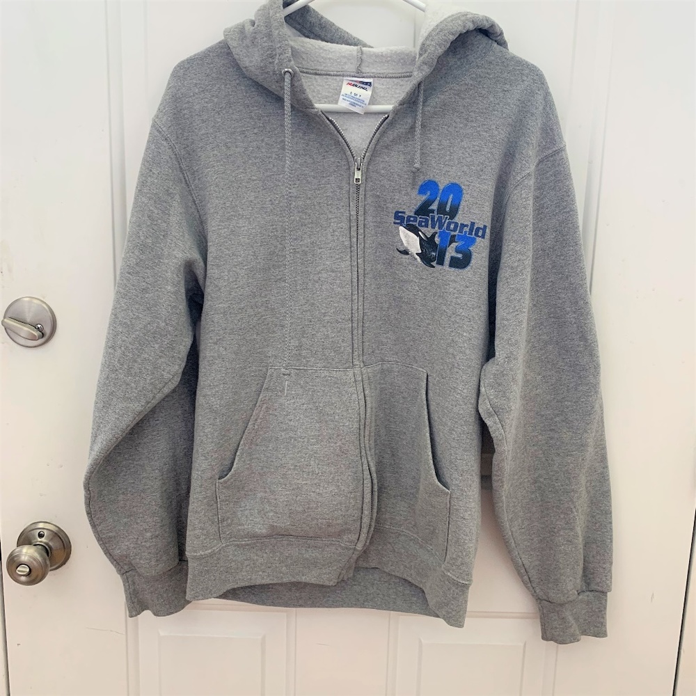 SeaWorld Sweatshirt Hoodie 2013.